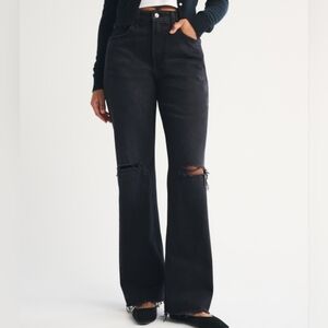 Abercrombie & Fitch Curve Love High Rise 90s Relaxed Jean - Distressed Black 32S